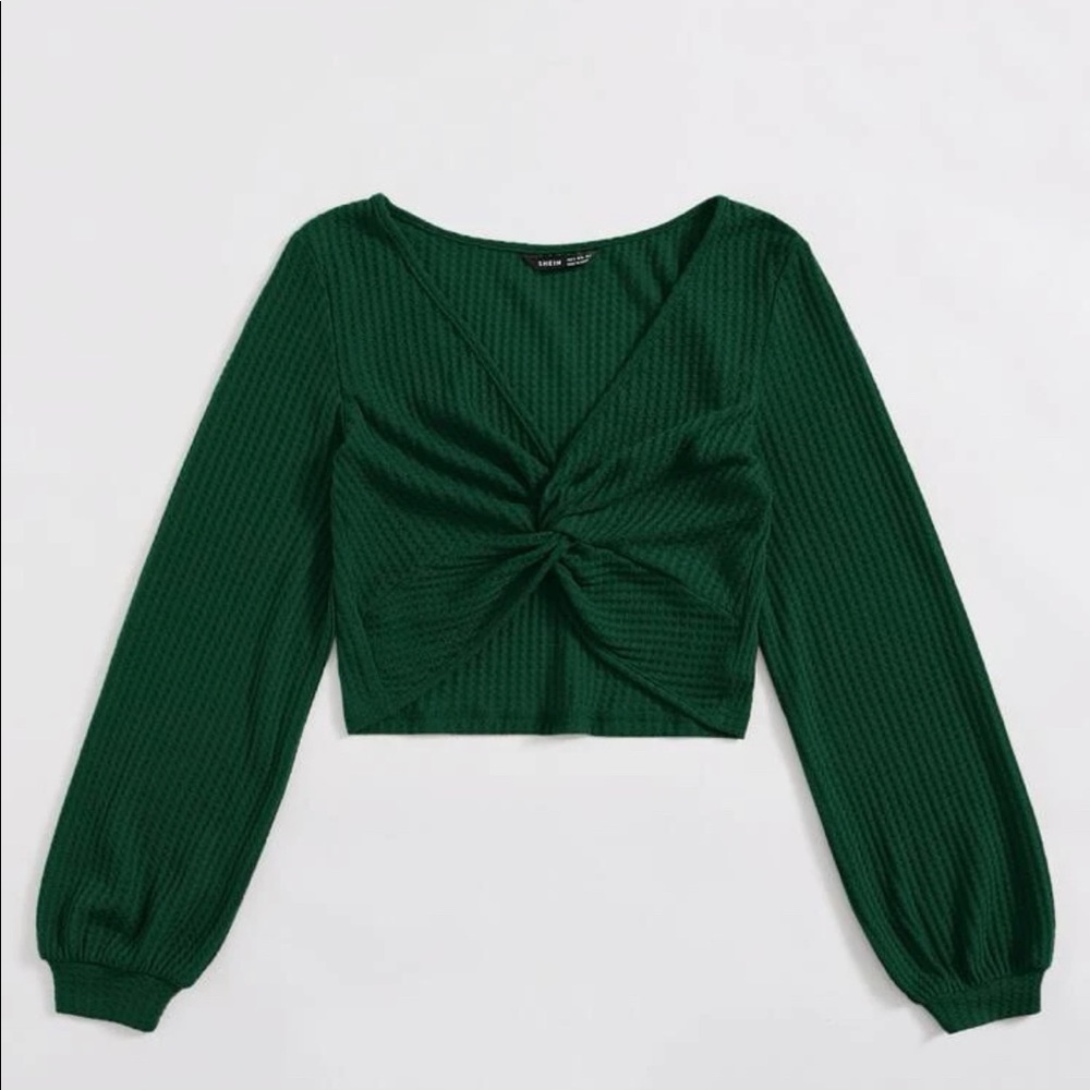 I’m selling because I didn’t like how it looked on me.